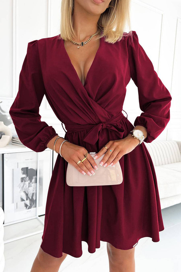 Numoco 339-3 BINDY Feminine dress with a neckline - Burgundy