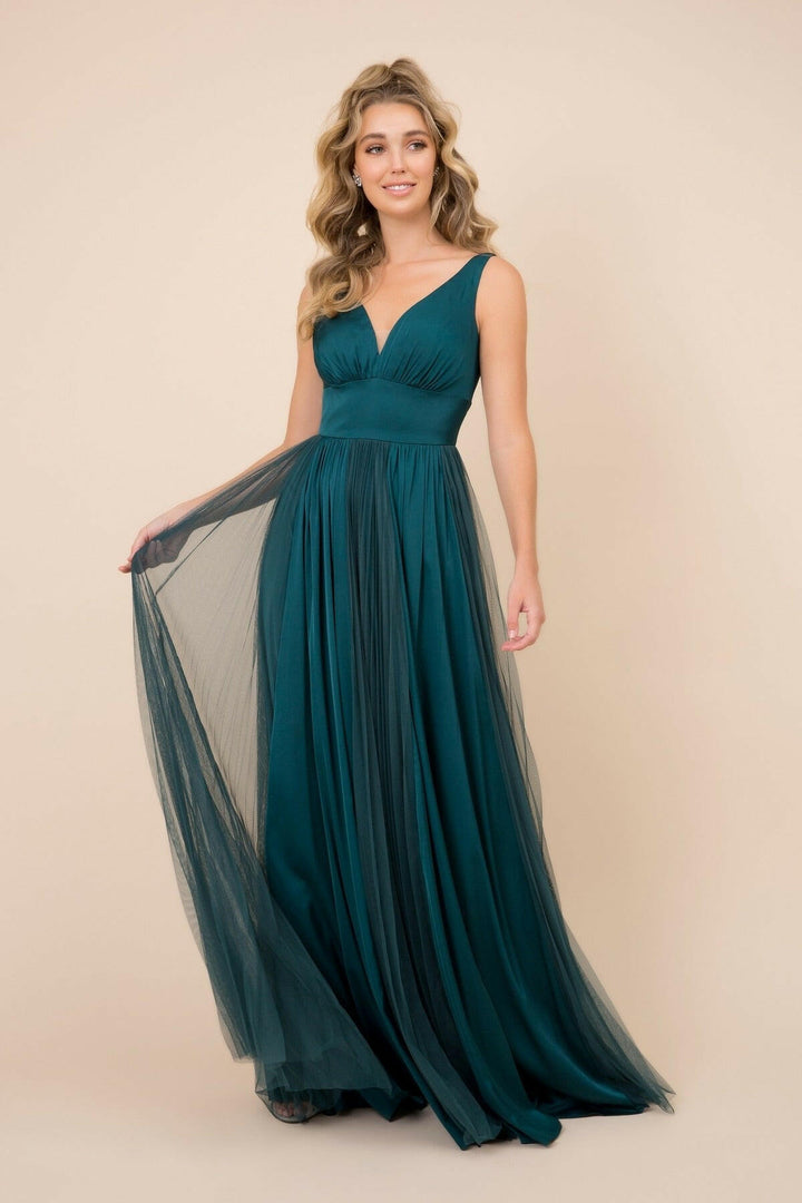Sleeveless Pleated Open V-Back Long Bridesmaid Dress NXL340-4