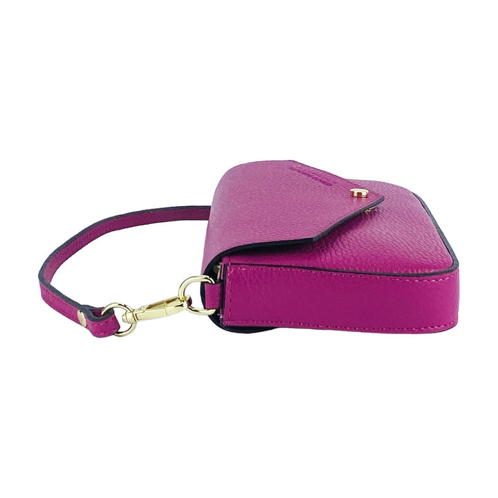 RB1023BE | Small Shoulder Bag with Removable Chain Shoulder Strap in Genuine Leather Made in Italy. Closing flap. Shiny Gold metal accessories - Fuxia color - Dimensions: 22 x 12 x 3 cm-3