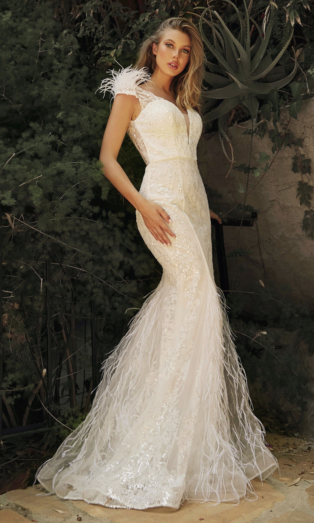 Embellished Mermaid Feather Open Back Long Bridal Dress CDC57W-0