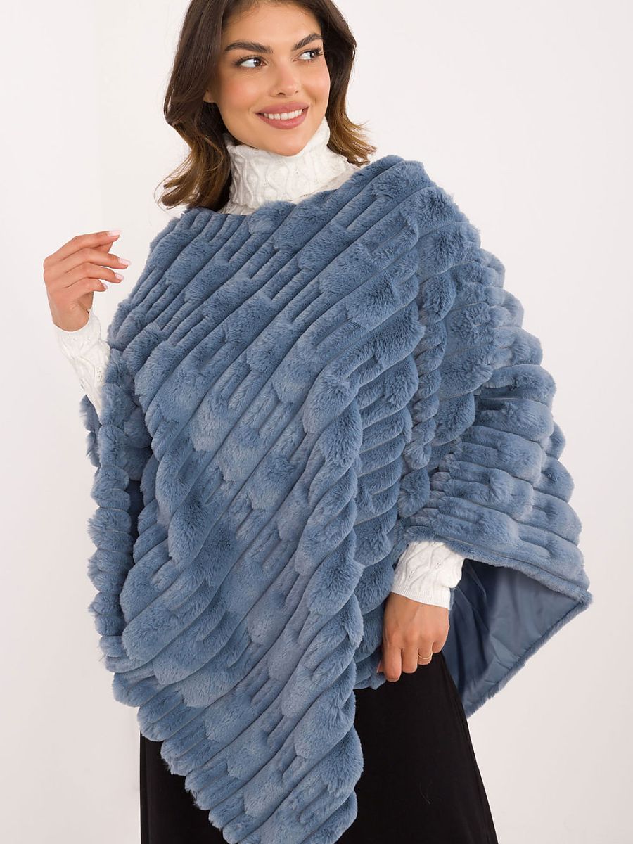 Poncho model 200206 AT-0