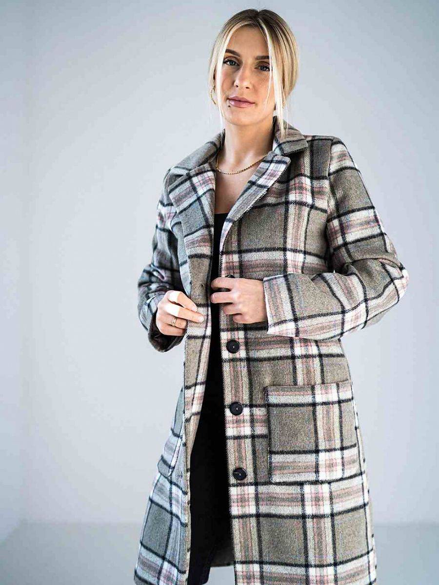 Coat model 174074 Figl